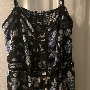 Torrid 3X Black Top with Blue and White Floral Design